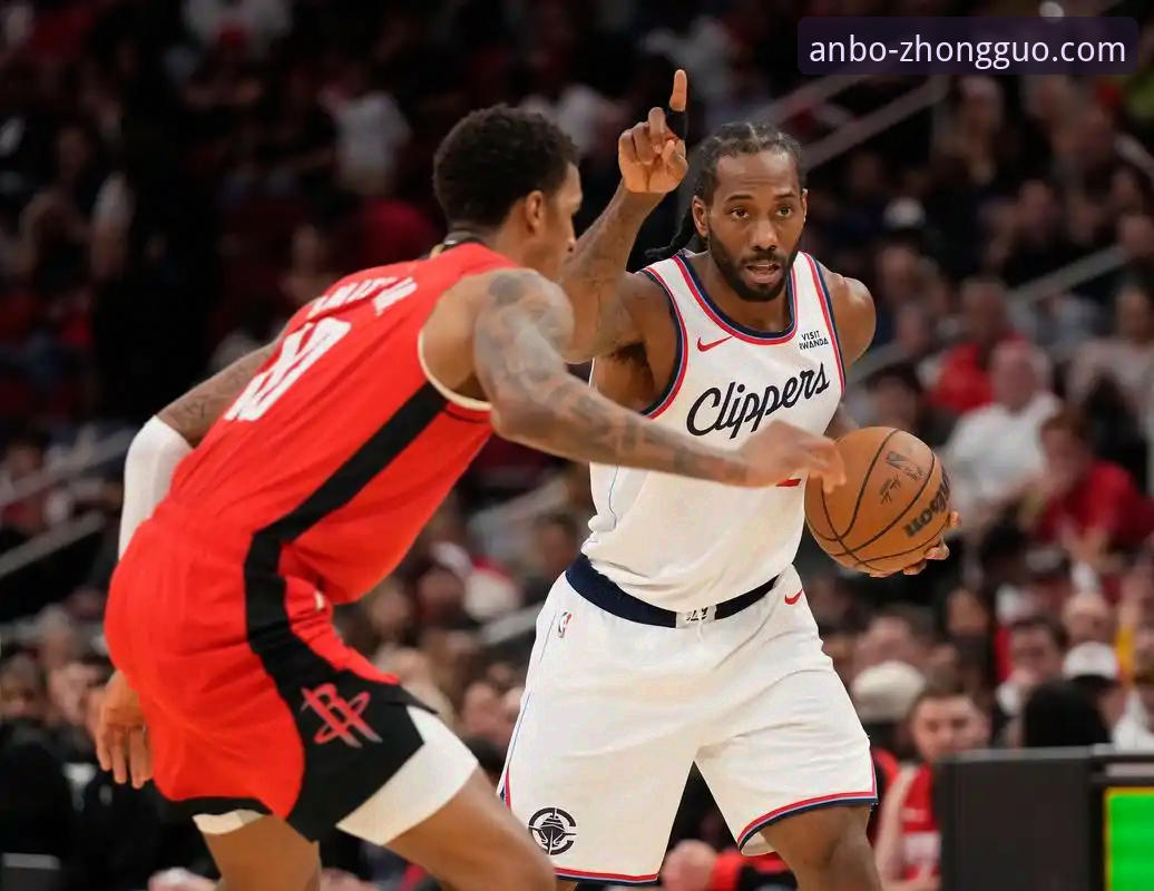 NBA常规赛最新动态：快船遭鹈鹕20分大逆转吞三连败，莱昂纳德里程碑之夜徒留遗憾